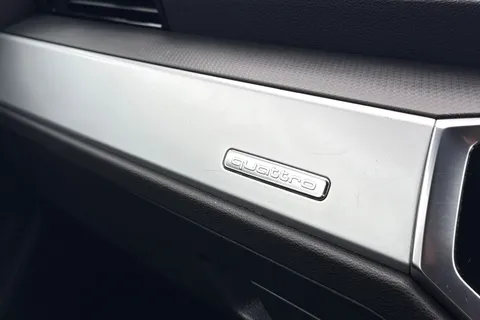 42 of 46 for Audi Q3 2.0 TDI 35 Sport quattro Euro 6 (s/s) 5dr