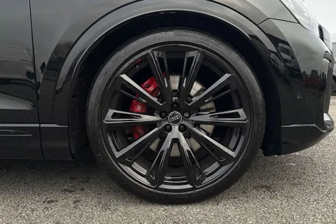 BU75ZCO Audi SQ8 SUV  Black Edition TFSI  507 PS tiptronic Thumbnail #9