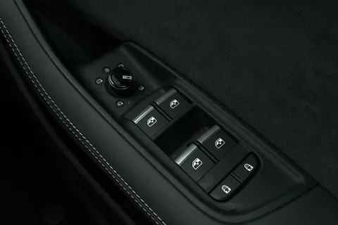 BU75ZCO Audi SQ8 SUV  Black Edition TFSI  507 PS tiptronic Thumbnail #35