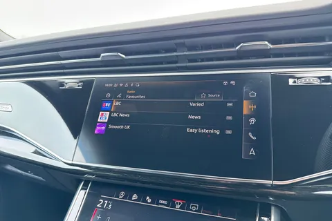 BU75ZCO Audi SQ8 SUV  Black Edition TFSI  507 PS tiptronic Thumbnail #46