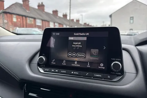 DP73NJK Nissan Qashqai 1.3 DIG-T MHEV Acenta Premium XTRON Euro 6 (s/s) 5dr Thumbnail #13