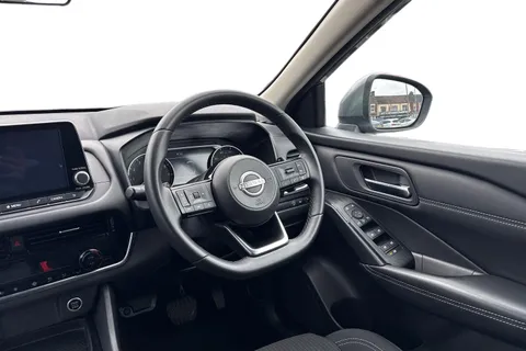 DP73NJK Nissan Qashqai 1.3 DIG-T MHEV Acenta Premium XTRON Euro 6 (s/s) 5dr Thumbnail #14