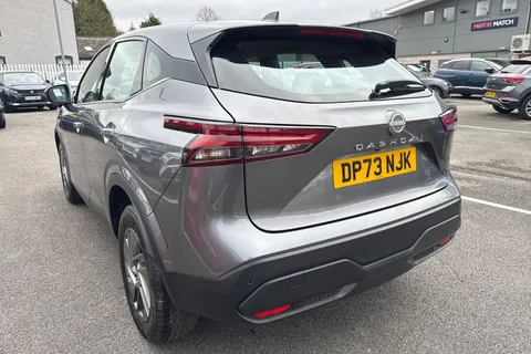 DP73NJK Nissan Qashqai 1.3 DIG-T MHEV Acenta Premium XTRON Euro 6 (s/s) 5dr Thumbnail #17