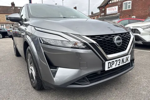 DP73NJK Nissan Qashqai 1.3 DIG-T MHEV Acenta Premium XTRON Euro 6 (s/s) 5dr Thumbnail #18