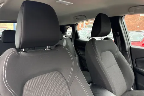 DP73NJK Nissan Qashqai 1.3 DIG-T MHEV Acenta Premium XTRON Euro 6 (s/s) 5dr Thumbnail #22