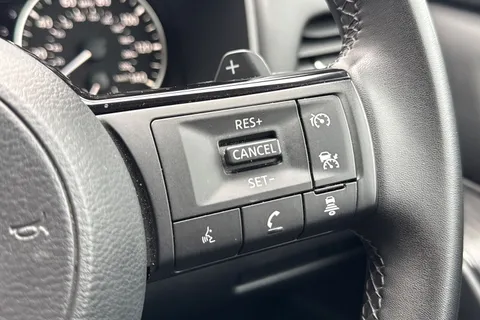 DP73NJK Nissan Qashqai 1.3 DIG-T MHEV Acenta Premium XTRON Euro 6 (s/s) 5dr Thumbnail #30