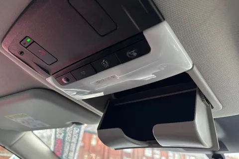 DP73NJK Nissan Qashqai 1.3 DIG-T MHEV Acenta Premium XTRON Euro 6 (s/s) 5dr Thumbnail #39