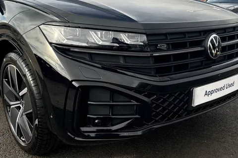 AO75EHD Volkswagen Touareg 3.0 V6 TDI 4Motion 286 Black Edition 5dr Tip Auto **TOW BAR** Thumbnail #10