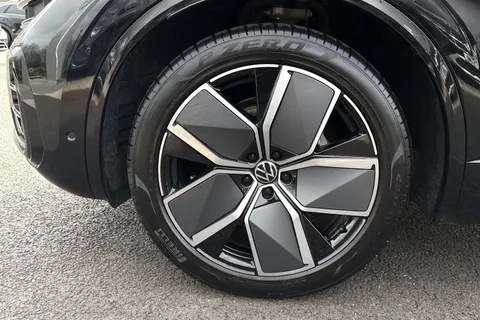 AO75EHD Volkswagen Touareg 3.0 V6 TDI 4Motion 286 Black Edition 5dr Tip Auto **TOW BAR** Thumbnail #14