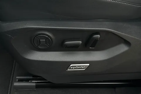 AO75EHD Volkswagen Touareg 3.0 V6 TDI 4Motion 286 Black Edition 5dr Tip Auto **TOW BAR** Thumbnail #36