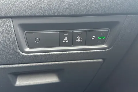 AO75EHD Volkswagen Touareg 3.0 V6 TDI 4Motion 286 Black Edition 5dr Tip Auto **TOW BAR** Thumbnail #40