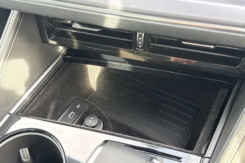 AO75EHD Volkswagen Touareg 3.0 V6 TDI 4Motion 286 Black Edition 5dr Tip Auto **TOW BAR** Thumbnail #42