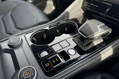 AO75EHD Volkswagen Touareg 3.0 V6 TDI 4Motion 286 Black Edition 5dr Tip Auto **TOW BAR** Thumbnail #43