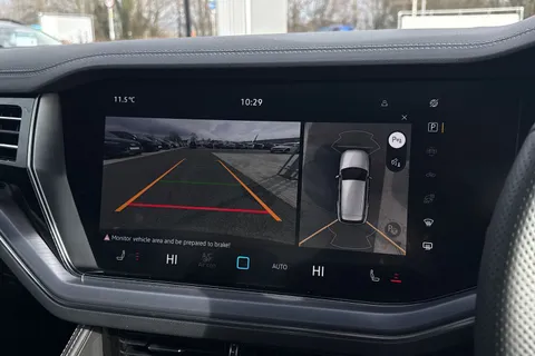 AO75EHD Volkswagen Touareg 3.0 V6 TDI 4Motion 286 Black Edition 5dr Tip Auto **TOW BAR** Thumbnail #46