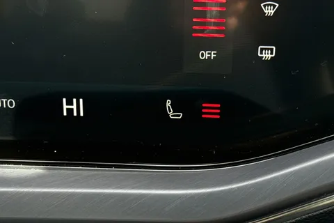 AO75EHD Volkswagen Touareg 3.0 V6 TDI 4Motion 286 Black Edition 5dr Tip Auto **TOW BAR** Thumbnail #48