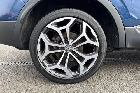 GY20UUP Renault Kadjar 1.5 Blue dCi GT Line EDC Euro 6 (s/s) 5dr Thumbnail #12