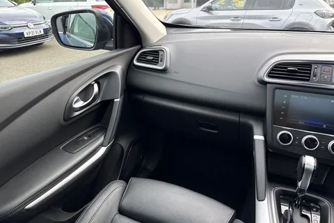 GY20UUP Renault Kadjar 1.5 Blue dCi GT Line EDC Euro 6 (s/s) 5dr Thumbnail #21