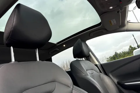 GY20UUP Renault Kadjar 1.5 Blue dCi GT Line EDC Euro 6 (s/s) 5dr Thumbnail #25