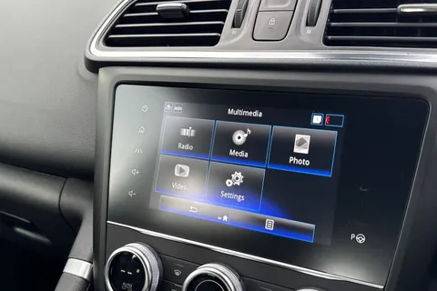 GY20UUP Renault Kadjar 1.5 Blue dCi GT Line EDC Euro 6 (s/s) 5dr Thumbnail #48