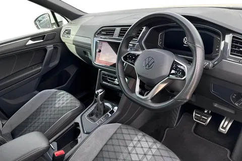 MC73LZD Volkswagen Tiguan 1.5 TSI 150 R-Line Edition 5dr DSG**VAT QUALIFYING** Thumbnail #9