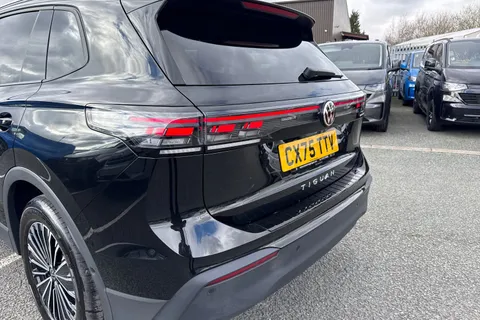 CX75TTV Volkswagen Tiguan 2.0 TDI Match 5dr DSG Thumbnail #8