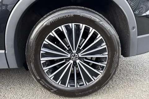 CX75TTV Volkswagen Tiguan 2.0 TDI Match 5dr DSG Thumbnail #11