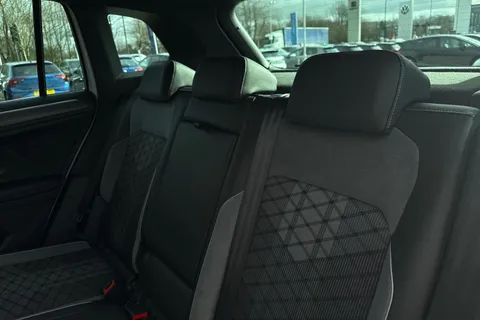 MC73LZD Volkswagen Tiguan 1.5 TSI 150 R-Line Edition 5dr DSG**VAT QUALIFYING** Thumbnail #15