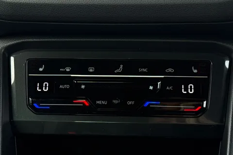 MC73LZD Volkswagen Tiguan 1.5 TSI 150 R-Line Edition 5dr DSG**VAT QUALIFYING** Thumbnail #20