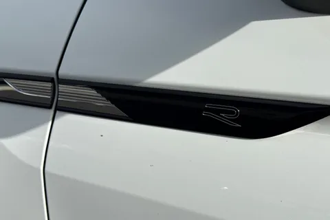 MC73LZD Volkswagen Tiguan 1.5 TSI 150 R-Line Edition 5dr DSG**VAT QUALIFYING** Thumbnail #27