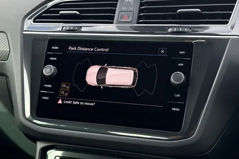 MC73LZD Volkswagen Tiguan 1.5 TSI 150 R-Line Edition 5dr DSG**VAT QUALIFYING** Thumbnail #43