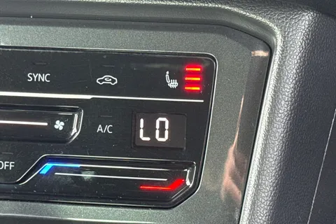 MC73LZD Volkswagen Tiguan 1.5 TSI 150 R-Line Edition 5dr DSG**VAT QUALIFYING** Thumbnail #44