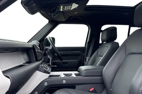 KT74HDA Land Rover Defender 110 3.0 D350 X-Dynamic HSE 5dr Thumbnail #4