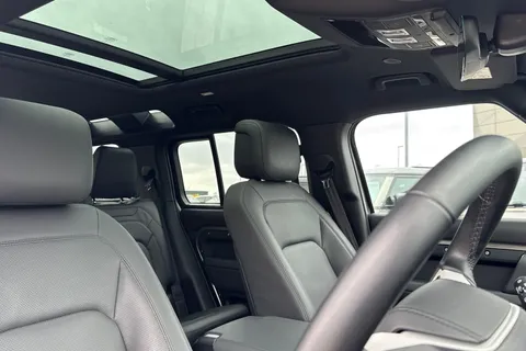 KT74HDA Land Rover Defender 110 3.0 D350 X-Dynamic HSE 5dr Thumbnail #23