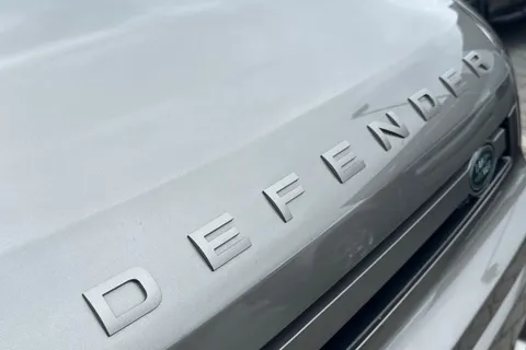 KT74HDA Land Rover Defender 110 3.0 D350 X-Dynamic HSE 5dr Thumbnail #31