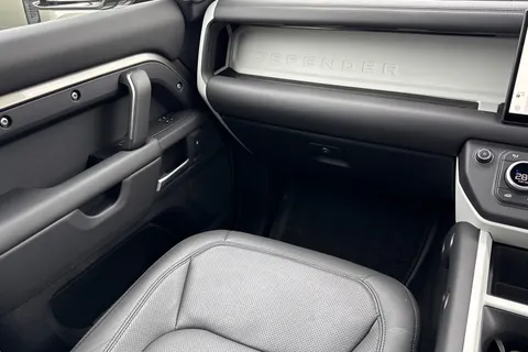 KT74HDA Land Rover Defender 110 3.0 D350 X-Dynamic HSE 5dr Thumbnail #46