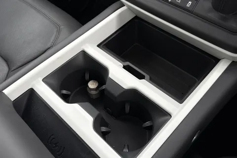 KT74HDA Land Rover Defender 110 3.0 D350 X-Dynamic HSE 5dr Thumbnail #51