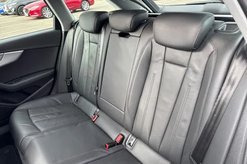 PY19ZZU Audi A4 Avant 2.0 TFSI 35 Sport Euro 6 (s/s) 5dr Thumbnail #14