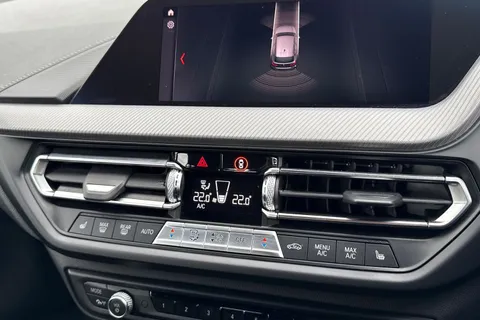 DX20LZH BMW 1 Series 1.5 118i M Sport Euro 6 (s/s) 5dr Thumbnail #23