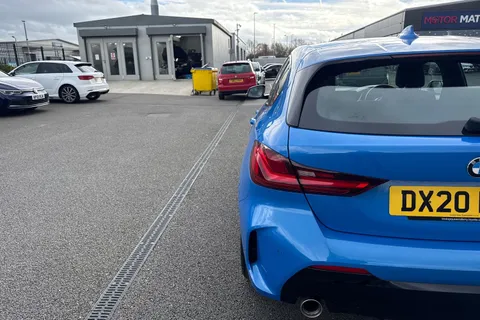 DX20LZH BMW 1 Series 1.5 118i M Sport Euro 6 (s/s) 5dr Thumbnail #32