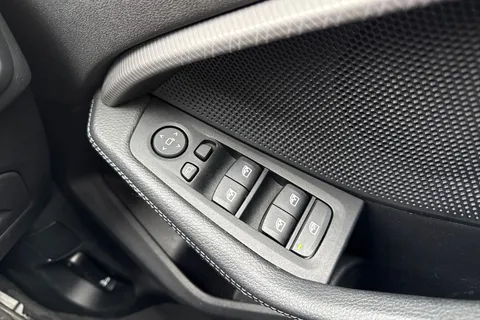 DX20LZH BMW 1 Series 1.5 118i M Sport Euro 6 (s/s) 5dr Thumbnail #41