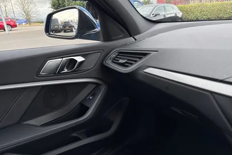 DX20LZH BMW 1 Series 1.5 118i M Sport Euro 6 (s/s) 5dr Thumbnail #62