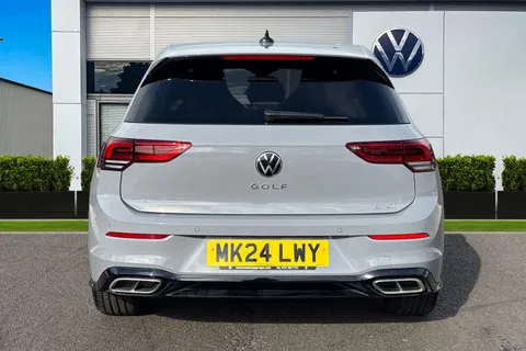 MK24LWY Volkswagen Golf 1.5 eTSI 150 R-Line 5dr DSG **PAN ROOF, 18' BERGAMO ALLOYS, REAR CAM** Thumbnail #5
