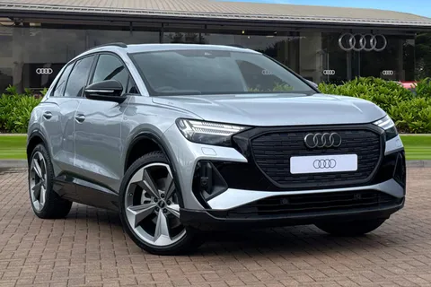  Audi Q4 e-tron 45 Black Edition Auto 5dr 82kWh Thumbnail #2