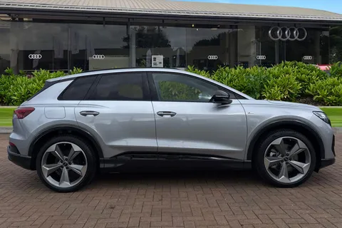  Audi Q4 e-tron 45 Black Edition Auto 5dr 82kWh Thumbnail #4