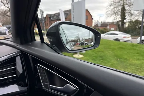  Audi Q4 e-tron 45 Black Edition Auto 5dr 82kWh Thumbnail #18