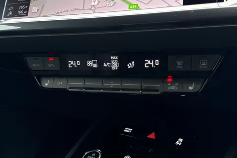  Audi Q4 e-tron 45 Black Edition Auto 5dr 82kWh Thumbnail #19