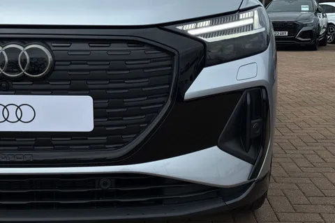  Audi Q4 e-tron 45 Black Edition Auto 5dr 82kWh Thumbnail #30
