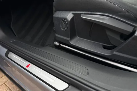  Audi Q4 e-tron 45 Black Edition Auto 5dr 82kWh Thumbnail #33