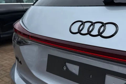  Audi Q4 e-tron 45 Black Edition Auto 5dr 82kWh Thumbnail #39