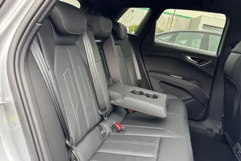  Audi Q4 e-tron 45 Black Edition Auto 5dr 82kWh Thumbnail #43